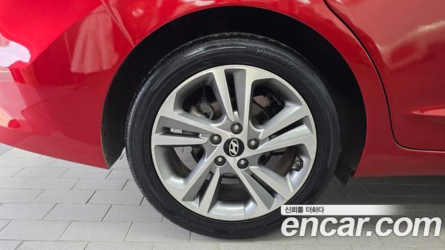 Hyundai AVANTE 2016 — photo 5