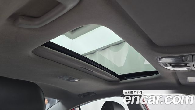 Hyundai AVANTE 2016 — photo 17