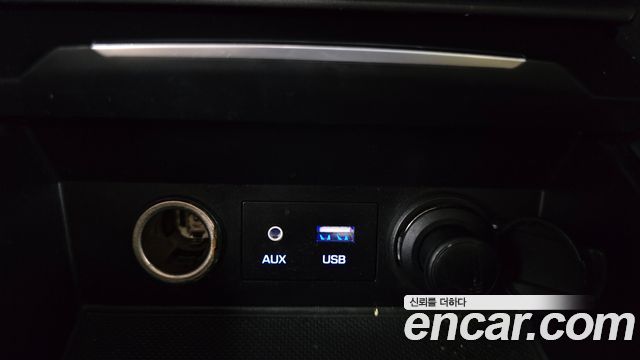 Hyundai AVANTE 2016 — photo 19