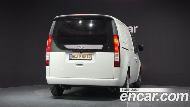 Hyundai Staria 2022 — photo 4
