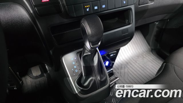 Hyundai Staria 2022 — photo 12