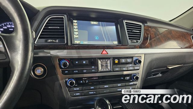Hyundai Genesis 2016 — photo 13