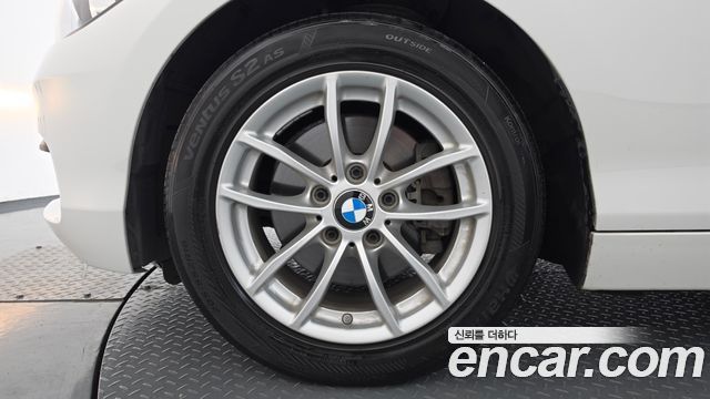 BMW 1-Series 2017 — photo 5