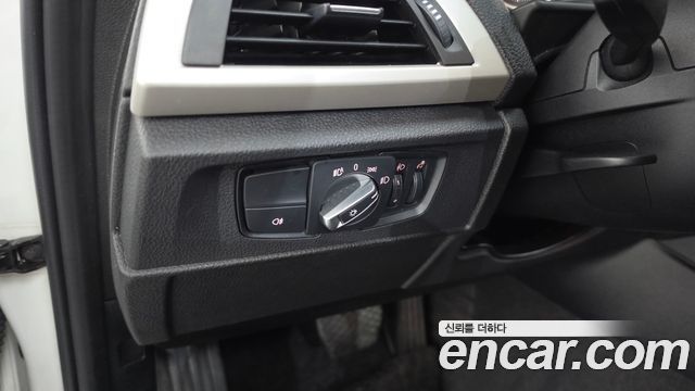 BMW 1-Series 2017 — photo 14