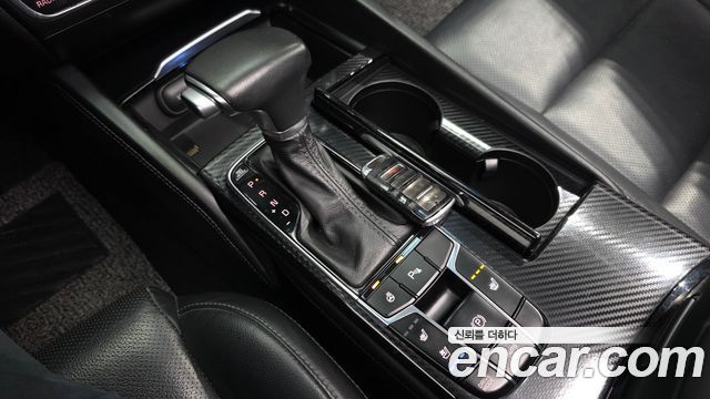 Kia K7 2017 — photo 9