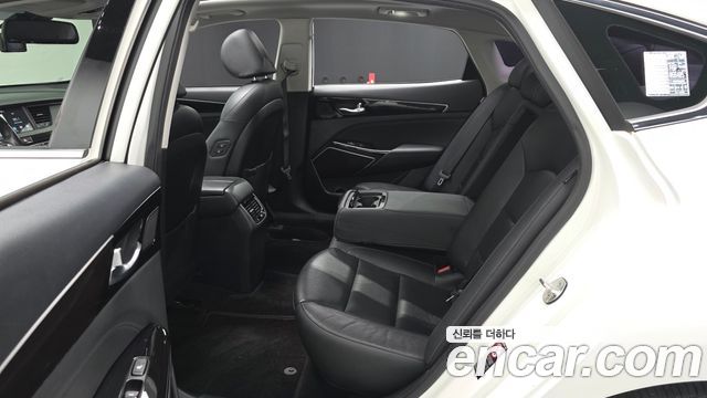 Kia K7 2017 — photo 11