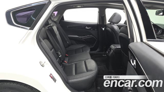 Kia K7 2017 — photo 12