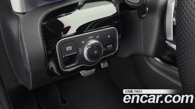 Mercedes-Benz CLA-Class 2023 — photo 29