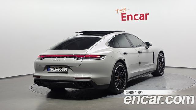 Porsche Panamera 2023 — photo 2
