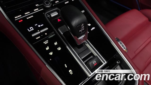 Porsche Panamera 2023 — photo 9