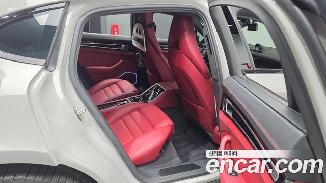 Porsche Panamera 2023 — photo 12