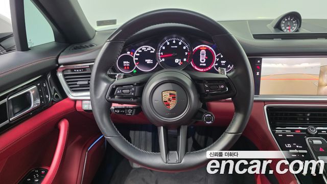 Porsche Panamera 2023 — photo 13