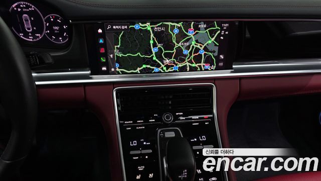 Porsche Panamera 2023 — photo 14