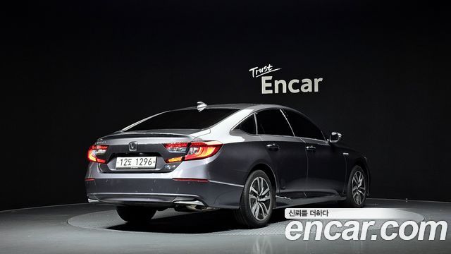 Honda Accord 2018 — photo 2