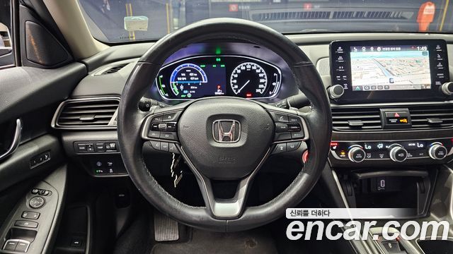 Honda Accord 2018 — photo 13