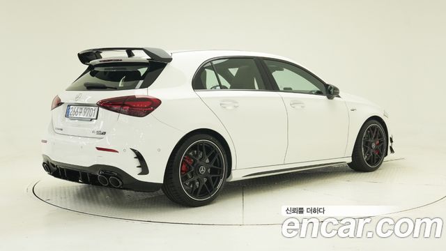 Mercedes-Benz A-Class 2025 — photo 2