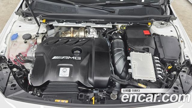 Mercedes-Benz A-Class 2025 — photo 6