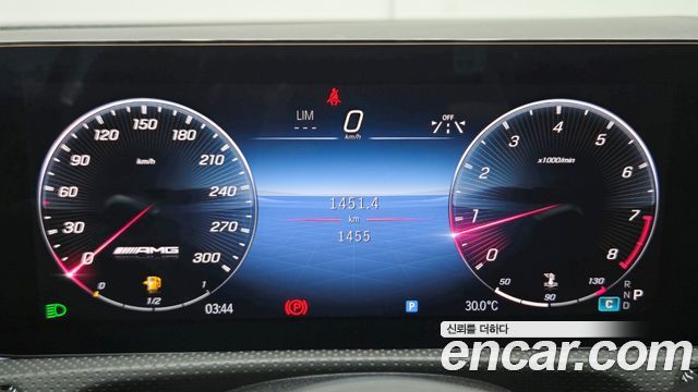 Mercedes-Benz A-Class 2025 — photo 8