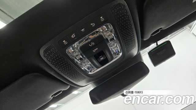 Mercedes-Benz A-Class 2025 — photo 17