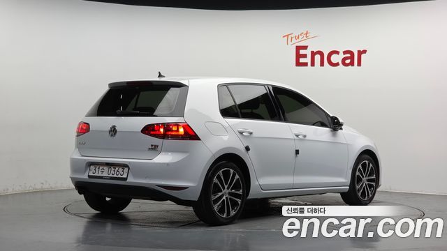 Volkswagen Golf 2016 — photo 2