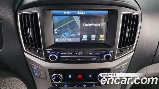 Hyundai Starex 2019 — photo 20