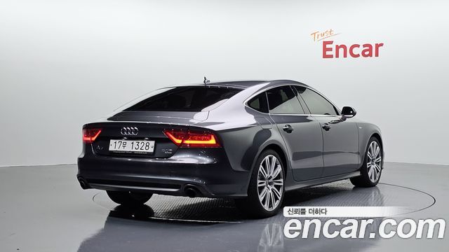 Audi A7 2013 — photo 2