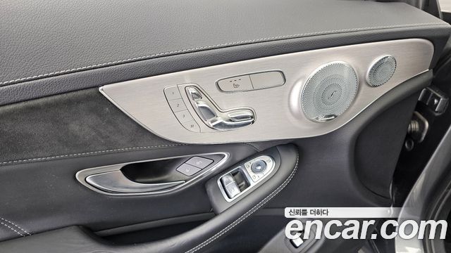Mercedes-Benz C-Class 2018 — photo 19