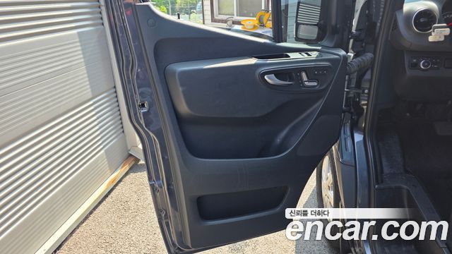 Mercedes-Benz Sprinter 2022 — photo 14