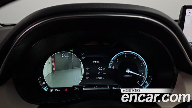 Genesis GV70 2023 — photo 8