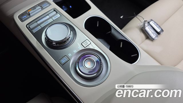Genesis GV70 2023 — photo 9