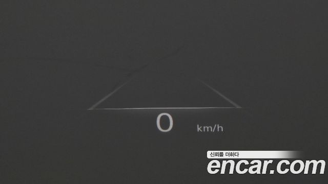 Genesis GV70 2023 — photo 11