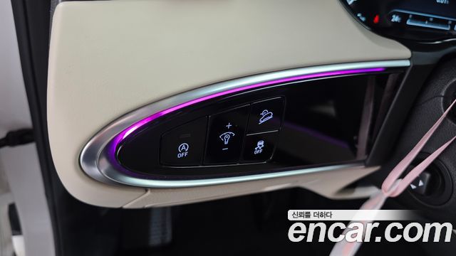 Genesis GV70 2023 — photo 13