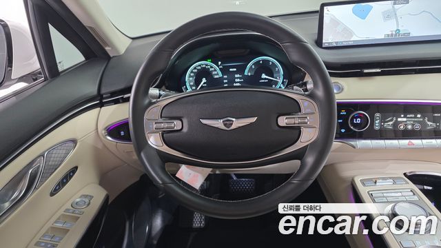 Genesis GV70 2023 — photo 14
