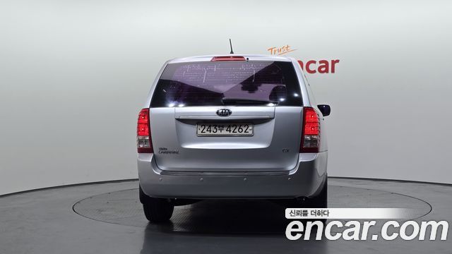 Kia Canival 2014 — photo 4