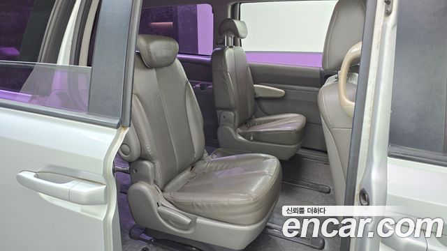 Kia Canival 2014 — photo 11