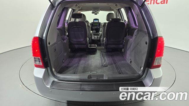 Kia Canival 2014 — photo 18