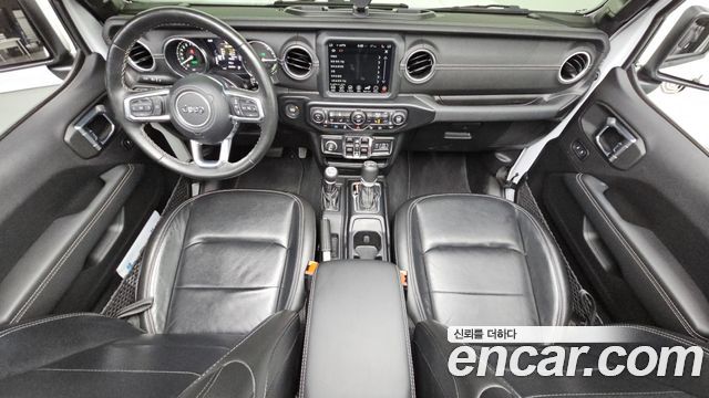 Jeep Wrangler 2022 — photo 10