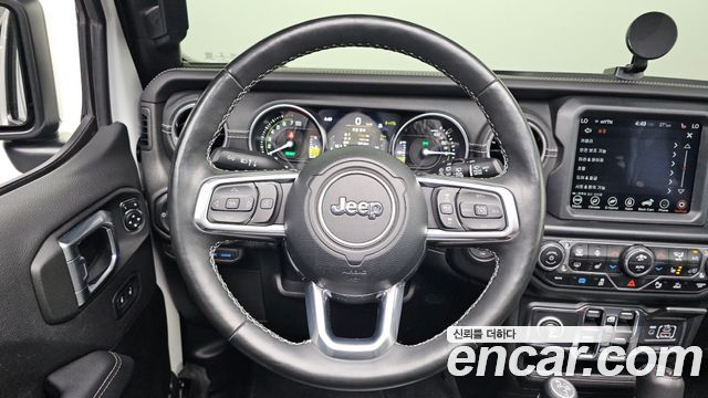 Jeep Wrangler 2022 — photo 20