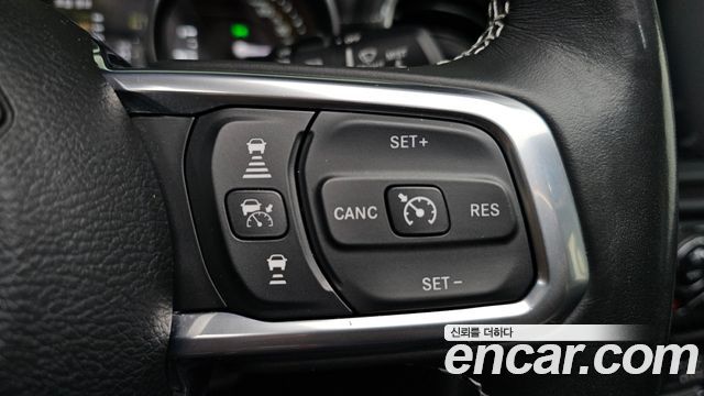 Jeep Wrangler 2022 — photo 32