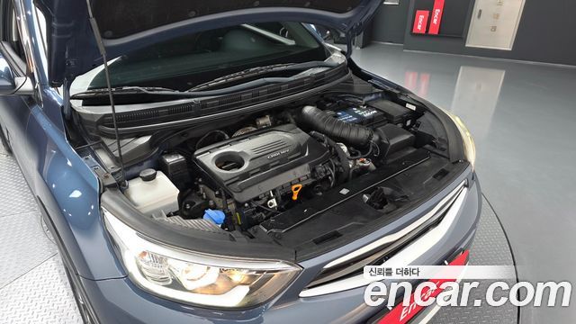 Kia Stonic 2018 — photo 6
