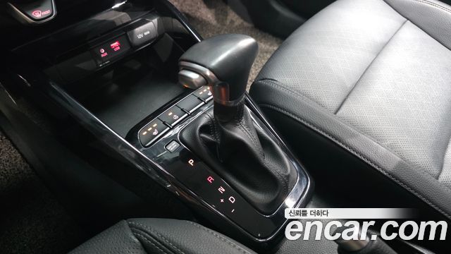Kia Stonic 2018 — photo 9