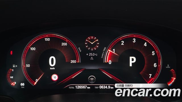 BMW Gran Turismo 2019 — photo 8