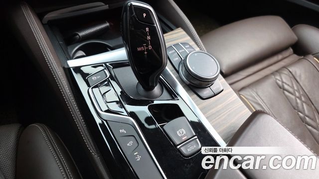 BMW Gran Turismo 2019 — photo 9