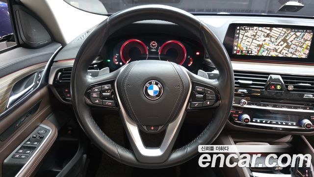 BMW Gran Turismo 2019 — photo 13