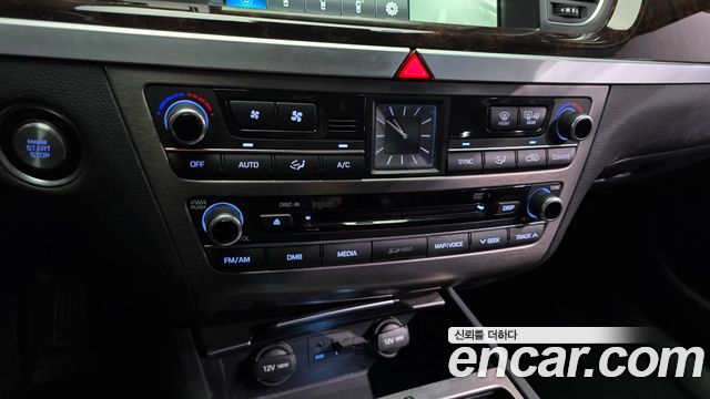 Hyundai Genesis 2015 — photo 22