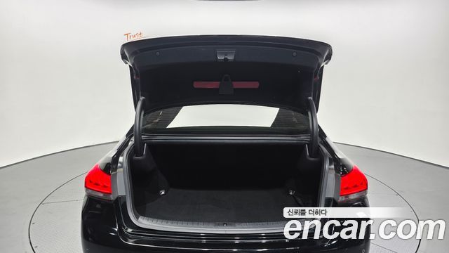 Hyundai Genesis 2015 — photo 26