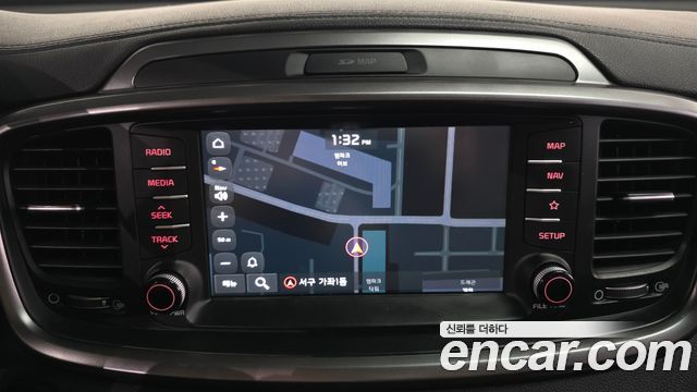 Kia Sorento 2018 — photo 14