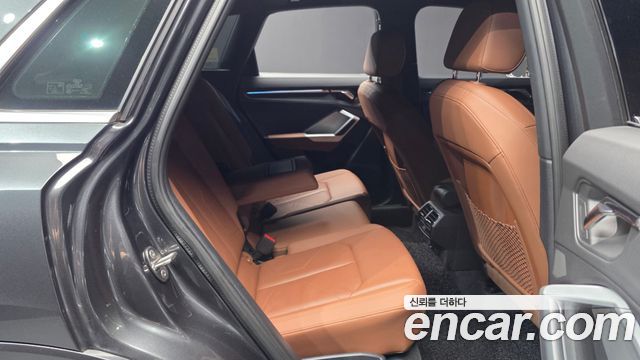 Audi Q3 2023 — photo 12