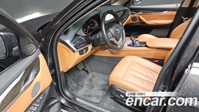 BMW X6 2018 — photo 12