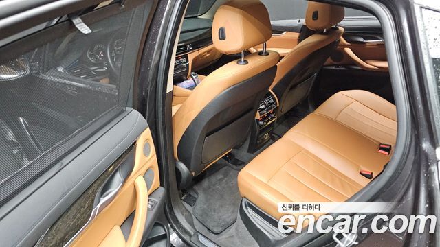 BMW X6 2018 — photo 16